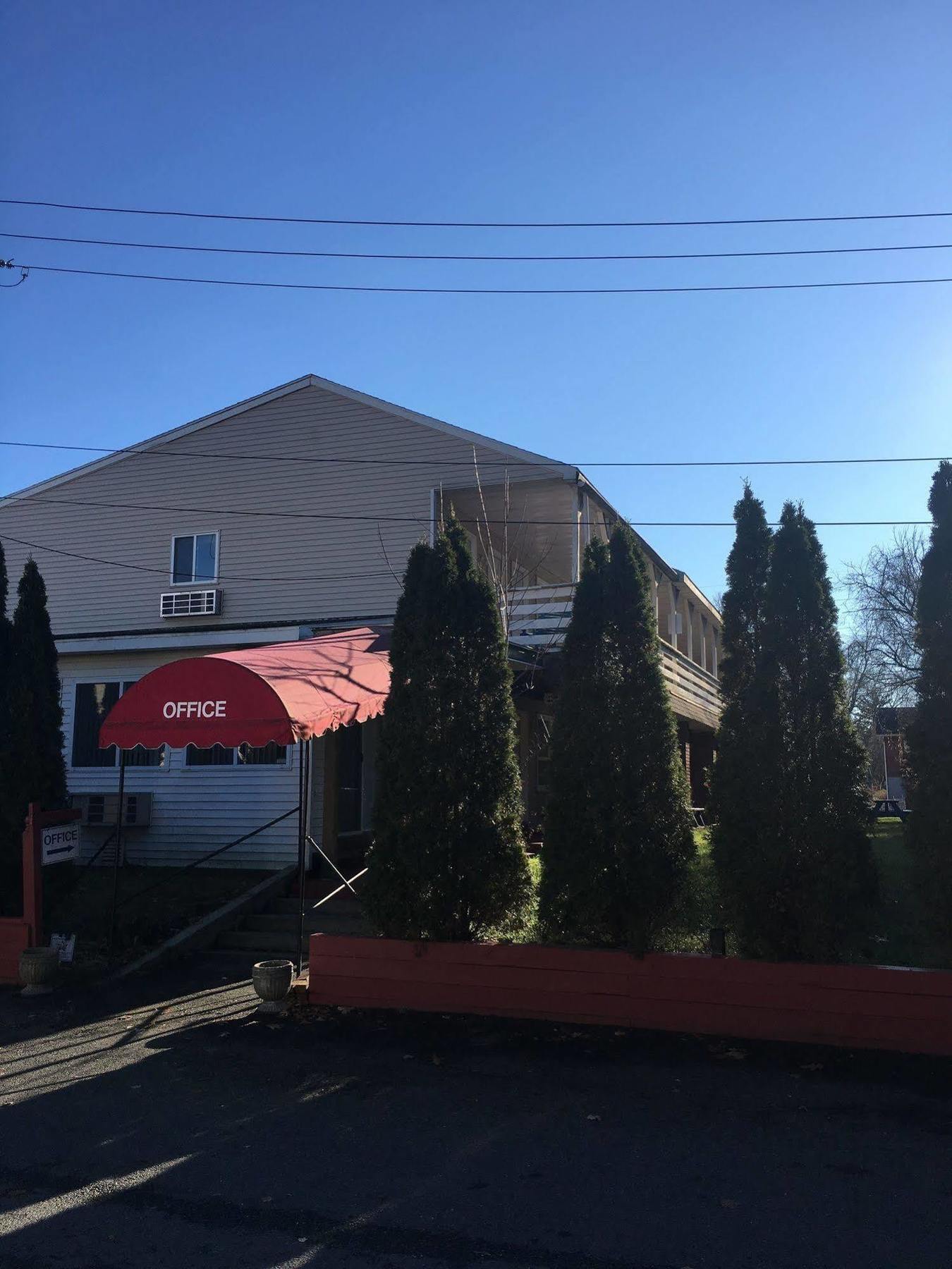 Waterford Inn エクステリア 写真